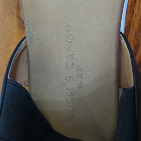 Rock& Candy sandals by Zigi size 7 - Picture 4 of 6